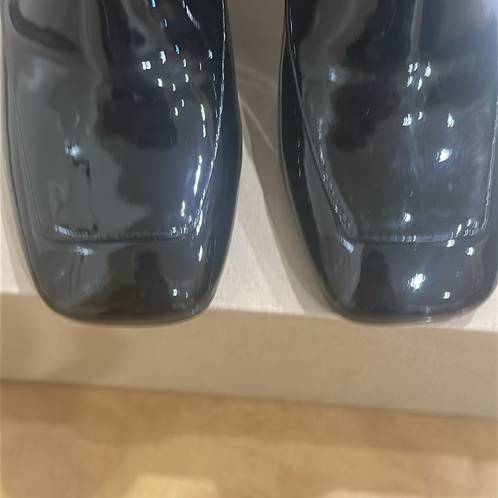 Marc Fisher Black Patent Leather Heels. Beautiful and classy. - Picture 15 of 15